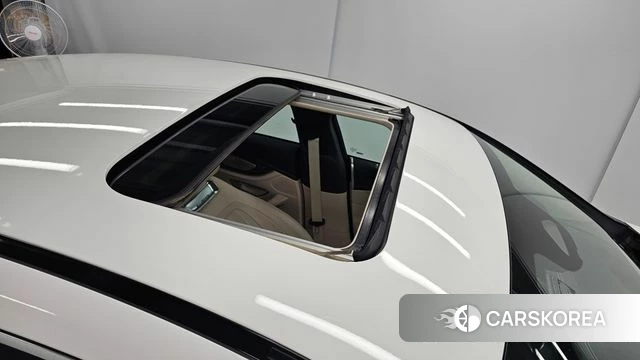 Mercedes-Benz AMG GT 2025 Белый из Кореи, фото 3