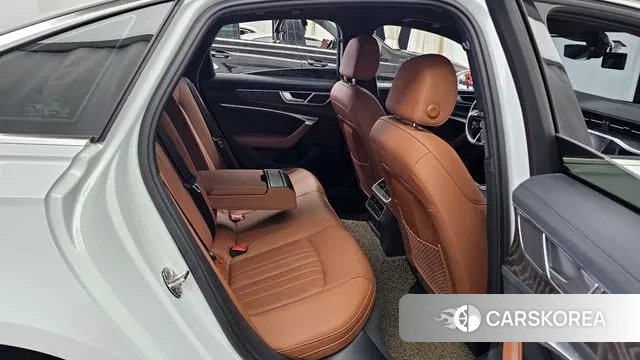 Audi A6 (C8) id 3233067 из Кореи 3