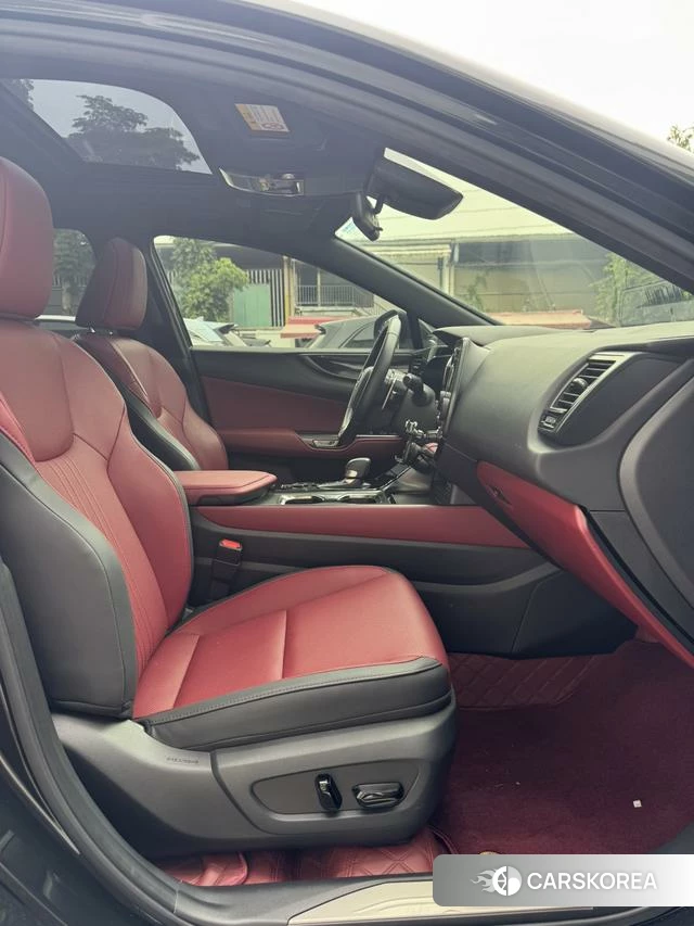 Lexus NX 2024 Черный из Китая, фото 3