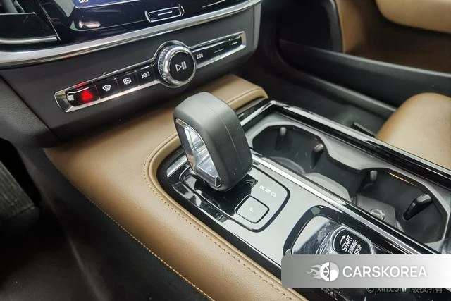 Volvo S90 PHEV 2023 Черный из Китая, фото 3