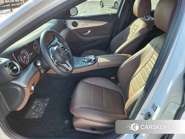 Mercedes-Benz E-Class W213 2020 Белый из Кореи, фото 3