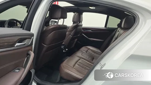 BMW 5 Series (G30) 2020 Белый из Кореи, фото 3