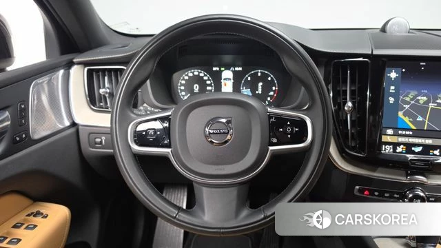 Volvo XC60 second Generation 2019 Черный из Кореи, фото 3