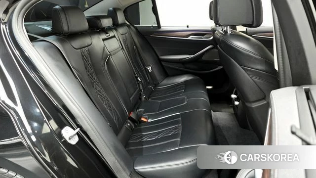 BMW 5 Series (G30) 2022 Черный из Кореи, фото 3