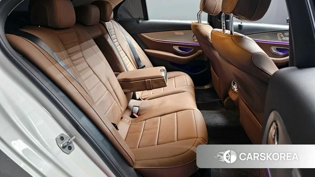 Mercedes-Benz E-Class W213 2019 Белый из Кореи, фото 3