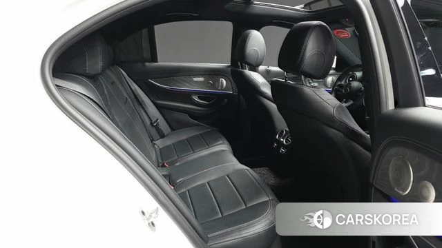 Mercedes-Benz E-Class W213 2021 Белый из Кореи, фото 3