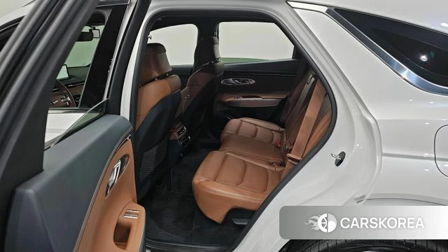 Genesis GV70 2023 Белый из Кореи, фото 3