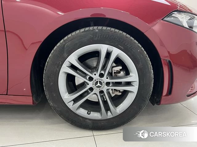 Mercedes-Benz Class A 2021 Красный из Китая, фото 3