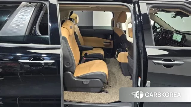 Kia Carnival 4th generation 2022 Черный из Кореи, фото 3