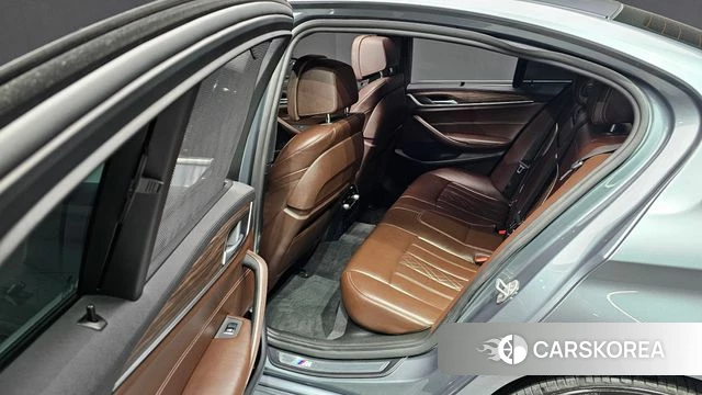 BMW 5 Series (G30) 2018 Серый из Кореи, фото 3