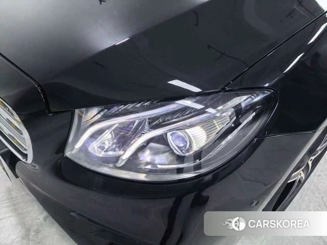 Mercedes-Benz E-class 2020 Синий из Китая, фото 3