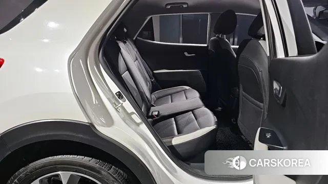 Kia Stonic 2018 Белый из Кореи, фото 3