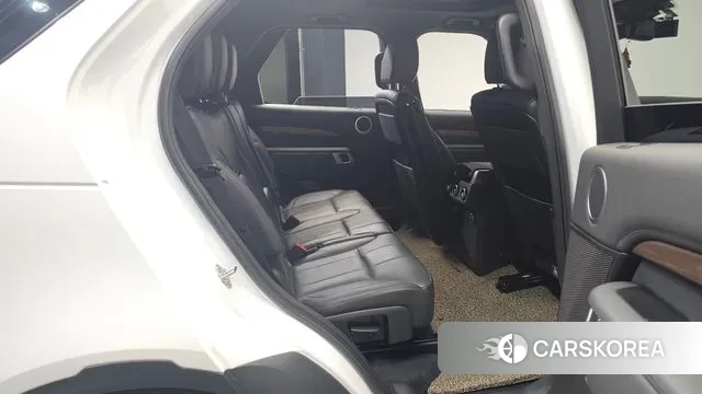 Land Rover Discovery 5 2018 Белый из Кореи, фото 3