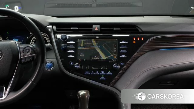 Toyota Camry (XV70) 2019 Коричневый из Кореи, фото 3