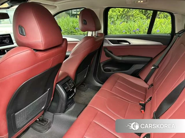 BMW X4 2022 Черный из Китая, фото 3