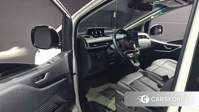 Hyundai Staria 2024 Белый из Кореи, фото 3