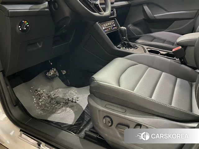 Volkswagen Tuyue 2022 Белый из Китая, фото 3