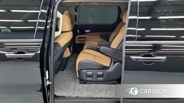 Kia Carnival 4th generation 2023 Черный из Кореи, фото 3