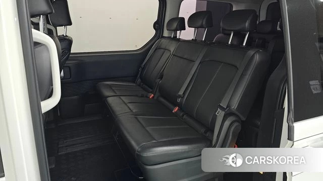 Hyundai Staria 2021 Белый из Кореи, фото 3