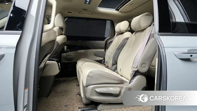 Kia The New Carnival 4th Generation 2024 Серебристо-серый из Кореи, фото 3