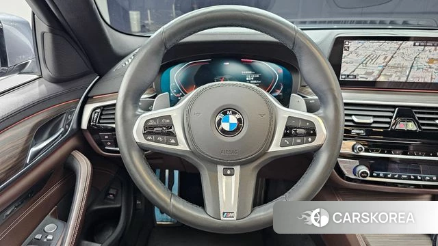 BMW 5 Series (G30) 2019 Светло-серебряный цвет из Кореи, фото 3
