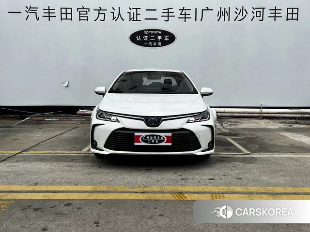Toyota Corolla 2022 Белый из Китая, фото 3