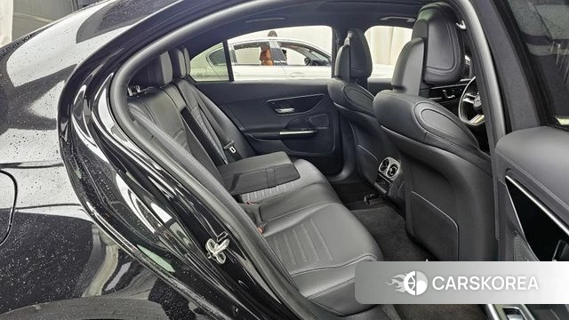 Mercedes-Benz C-Class W206 2024 Черный из Кореи, фото 3