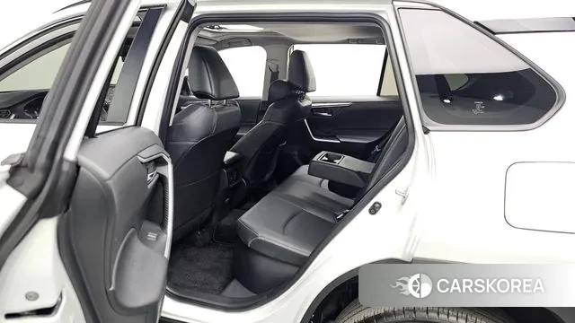 Toyota RAV4 5th Generation 2024 Белый из Кореи, фото 3