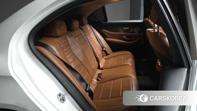 Mercedes-Benz E-Class W213 2019 Белый из Кореи, фото 3