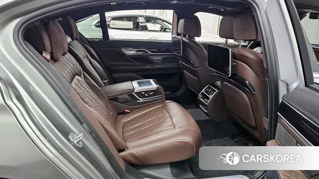 BMW 7 Series (G11) 2020 Серебряный из Кореи, фото 3