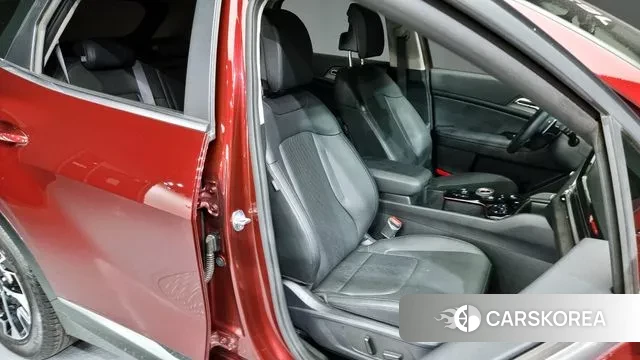 Kia Sportage 5th Generation Hybrid 2023 Красный из Кореи, фото 3