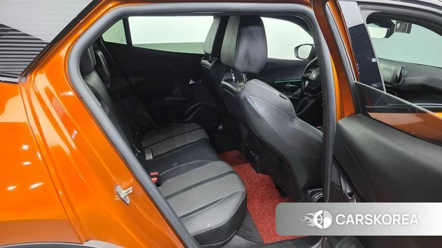 Peugeot e-2008 second generation 2022 Коричневый из Кореи, фото 3