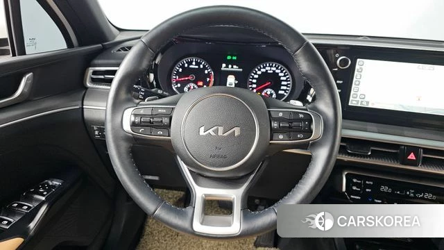 Kia K5 3rd generation 2023 Белый из Кореи, фото 3