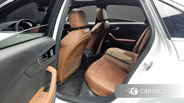 Audi A4 (B9) 2023 Белый из Кореи, фото 3