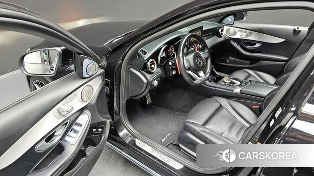 Mercedes-Benz C-Class W205 2018 Черный из Кореи, фото 3