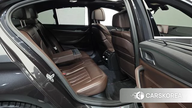 BMW 5 Series (G30) 2019 Серый из Кореи, фото 3