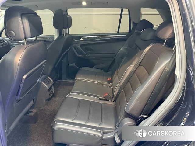 Volkswagen Tiguan Allspace 2020 Черный из Кореи, фото 3