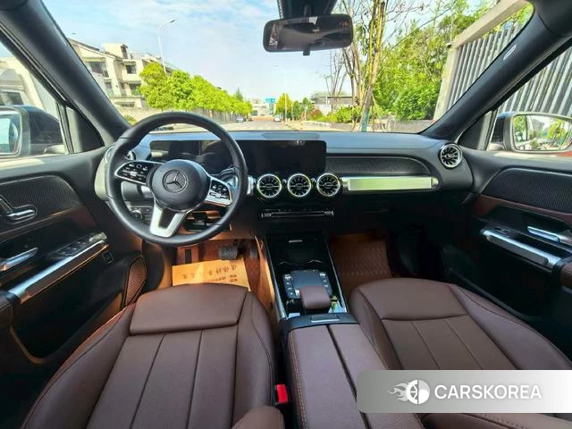 Mercedes-Benz GLB 2023 Черный из Китая, фото 3