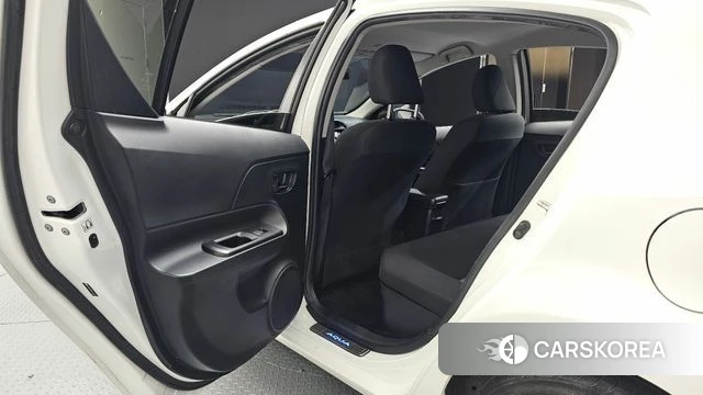 Toyota Prius C 2018 Белый из Кореи, фото 3