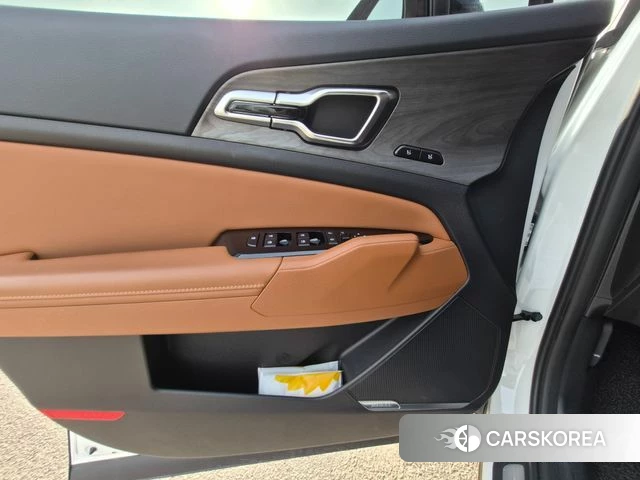 Kia Sportage 5th Generation 2024 Белый из Кореи, фото 3