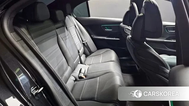 Mercedes-Benz C-Class W206 2024 Черный из Кореи, фото 3