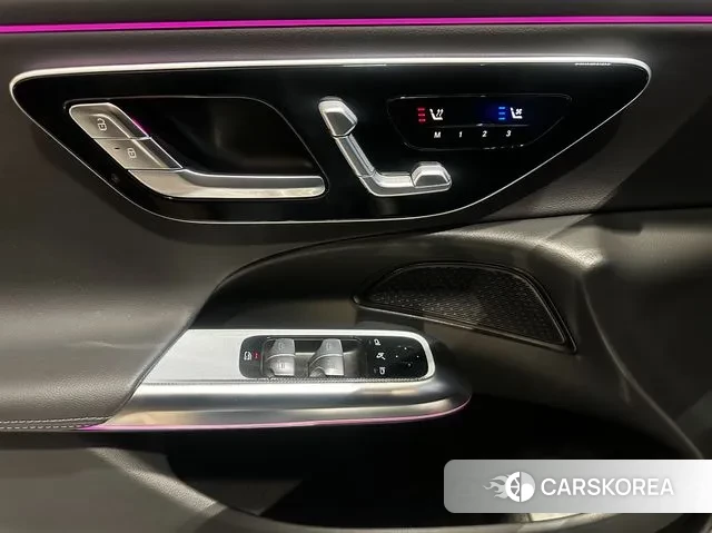 Mercedes-Benz E-Class W214 2025 Коричневый из Кореи, фото 3