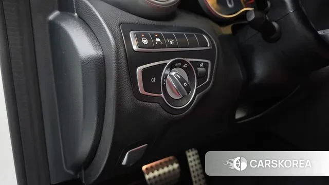 Mercedes-Benz C-Class W205 2022 Белый из Кореи, фото 3