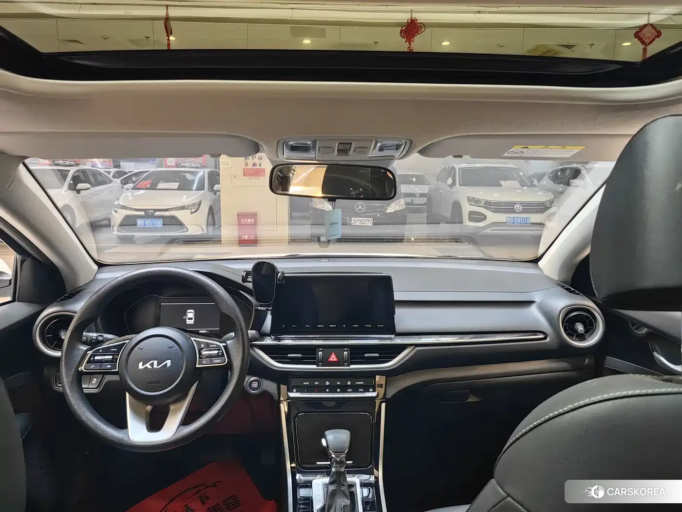 Kia K3 2022 Белый из Китая, фото 3