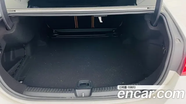 Mercedes-Benz E-Class W214 2024 Белый из Кореи, фото 3