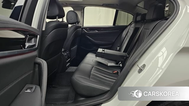 BMW 5 Series (G30) 2019 Белый из Кореи, фото 3