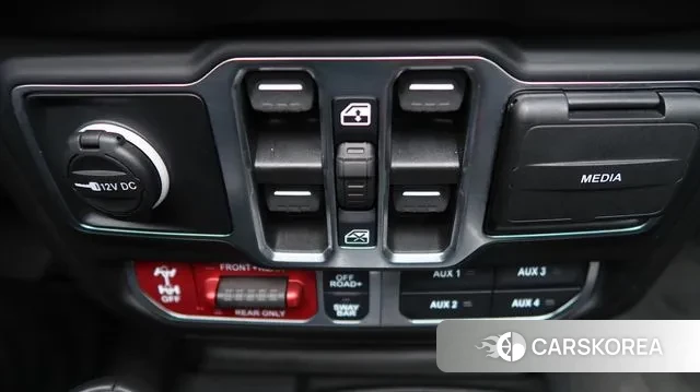 Jeep Wrangler (JL) 2023 Серый из Кореи, фото 3