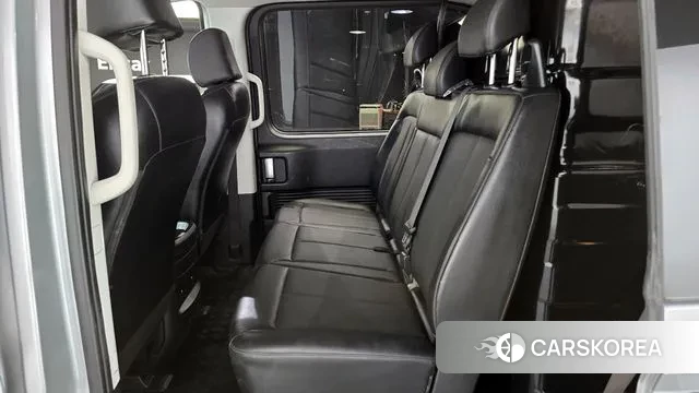 Hyundai Staria 2022 Серебряный из Кореи, фото 3