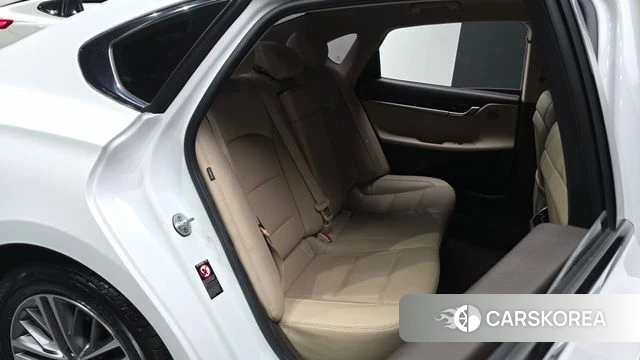Hyundai Grandeur IG 2018 Белый из Кореи, фото 3