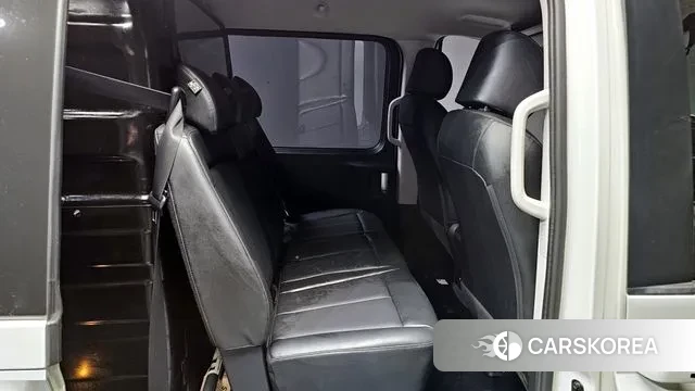 Hyundai Staria 2021 Белый из Кореи, фото 3